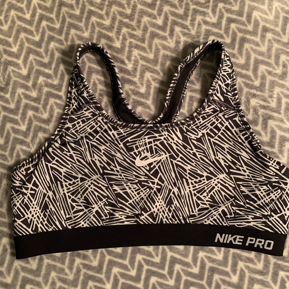 NIKE PRO Sports Bra